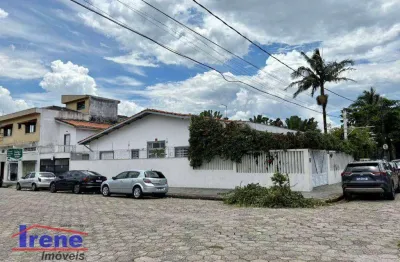 Casa com 3 dormitórios para alugar, 180 m² por R$ 6.000/mês - Centro - Itanhaém/SP