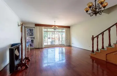 Sobrado com 4 dormitórios, 1 suíte e 5 vagas de garagem no bairro assunção em santo andré