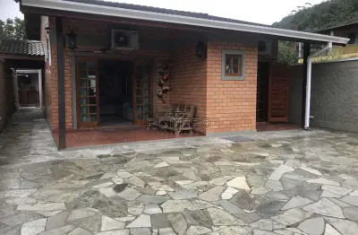 Casa com 3 quartos, praia da lagoinha, ubatuba - r$ 700 mil, cod: 2038