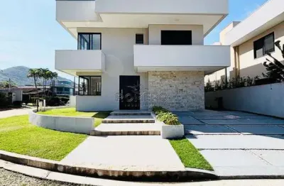 Casa com 4 quartos, condomínio lagoinha, ubatuba - r$ 3.5 mi, cod: 2351