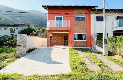 Casa com 3 quartos, Praia da Lagoinha, Ubatuba - R$ 870 mil, Cod: 2800
