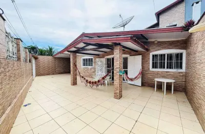 Casa com 4 quartos, Praia do Sapê, Ubatuba - R$ 1.3 mi, Cod: 2874