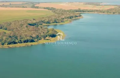 Fazenda na beira da represa, com 300 alqueires, plantando soja e milho, com aptidão para smart city