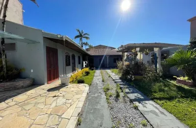 Casa com 6 quartos à venda na Osíres Ricardo Dos Santos, Balneário Ipacaraí, Matinhos