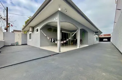 Casa com 5 quartos à venda na Rua Projetada, 55, Praia de Leste, Pontal do Paraná