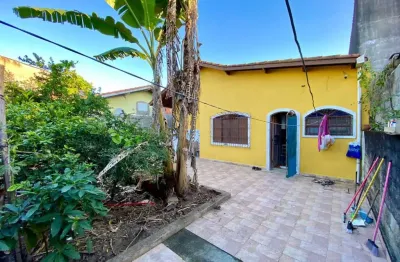 Casa para venda em itanhaém, califórnia, 3 dormitórios, 1 suíte, 1 banheiro, 3 vagas