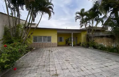 Casa para venda em itanhaém, belas artes, 3 dormitórios, 1 suíte, 1 banheiro, 6 vagas