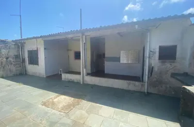 Casa para venda em itanhaém, loty, 2 dormitórios, 1 banheiro, 5 vagas