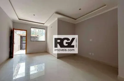 Na quadra da praia! casa nova com 03 suítes, churrasqueira e ôfuro. boqueirão, santos