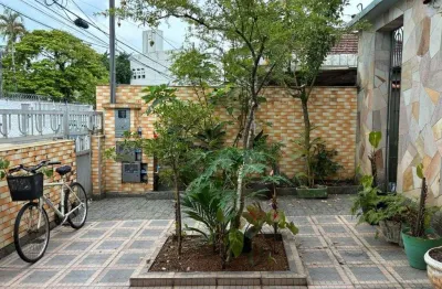 Casa com 2 dormitórios à venda, 229 m² por R$ 750.000,00 - São Jorge - Santos/SP