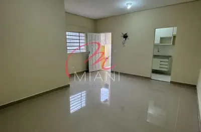 Kitnet para locação com água e internet incluso no aluguel - com possibilidade de vaga de garagem!