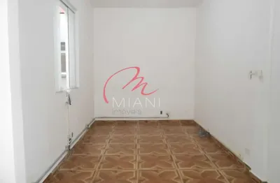 Conjunto comercial para locação na liberdade com 48m², 2 salas, banheiro e copa | ao lado do metrô