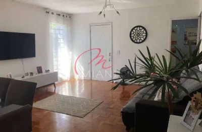 Sobrado à venda no parque continental com 330m², 3 quartos sendo 1 suíte e 4 vagas de garagem