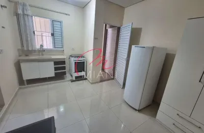 Kitnet para locação na vila universitária com 20m² e 1 suíte - próximo da usp