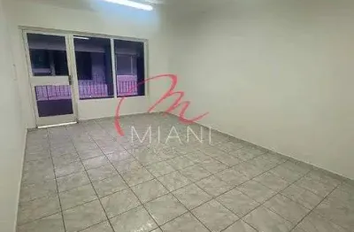 Sala para locação em santo amaro com 30m², 1 banheiro e elevador no prédio