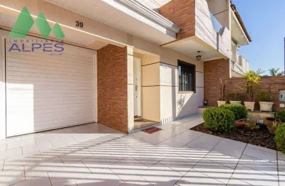 Xaxim em condominio fechado sobrado com quintal e edicula