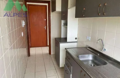 Todo mobiliado apartamento primeiro andar apenas um lance de escadas