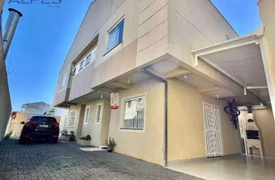 Todo mobiliado no melhor do pinheirinho sobrado estuda-se carro como entrada