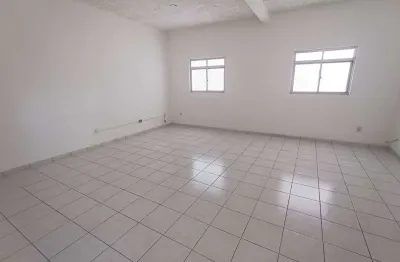 Sala comercial para alugar na Rua Renato Vaz Rebouças, 247, Centro, Vitória da Conquista