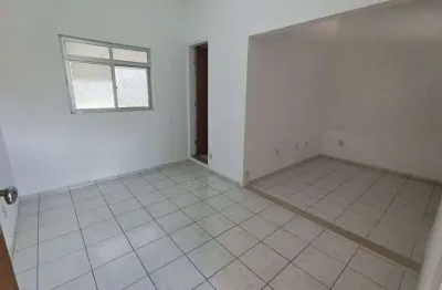 Sala comercial para alugar na Rua Renato Vaz Rebouças, 247, Centro, Vitória da Conquista