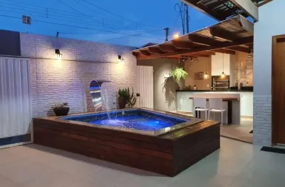 Casa com 3 quartos à venda na Rua Doutor Parmênio Ferreira da Silva, 625, Felícia, Vitória da Conquista