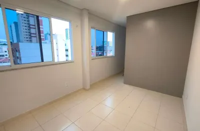 Sala comercial para alugar na Avenida Otávio Santos, 201, Recreio, Vitória da Conquista