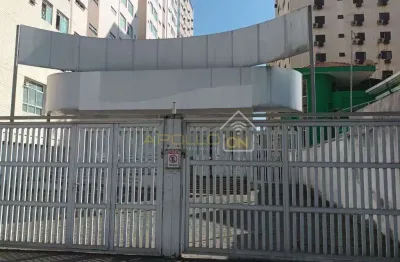 Prédio com 3 salas para alugar no Gonzaga, Santos 