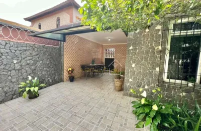 Casa com 4 quartos à venda na Vila Valença, São Vicente 