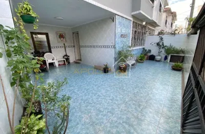 Casa com 3 quartos à venda no Encruzilhada, Santos 