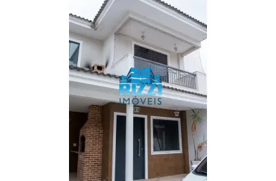 Linda casa duplex - 03 suítes - vazia, pronta para entrar e morar!