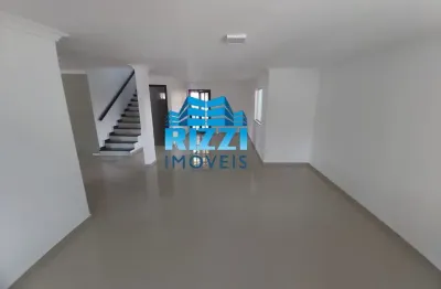 Maravilhosa casa com 600m² - condomínio bosque dos esquilos / anil