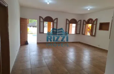 Casa à venda com 05 quartos no condomínio bosque dos esquilos