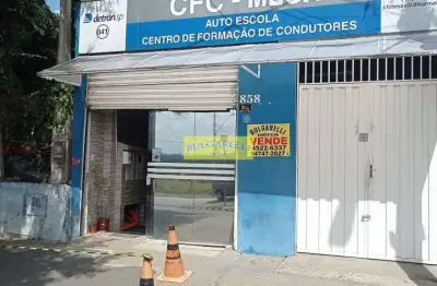 Salão comercial à venda com òtima localização , estuda permuta , bairro parque almerinda pereira ch