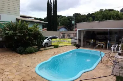 Lindo sobrado à venda 3 dormitórios todas suítes com ótima localização bairro jardim santa adelaide