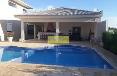 Linda casa à venda 4 quartos sendo 3 suites, 4 vagas, 1100m² at,condominio alto padrão parque da fa