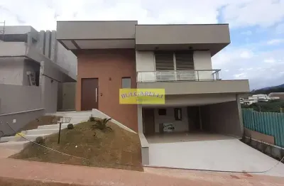 Casa nova terrea em condomínio, somente a garagem em baixo. repleta de armários . casa nova