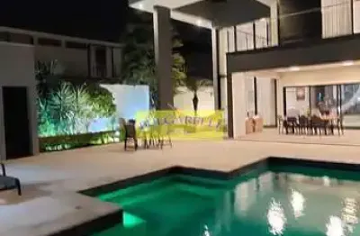 Casa à venda alto padrão com 4 suites, 6 vagas, 1100m²at, condominio quinta paineiras com ótima loc