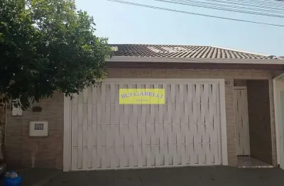 Casa terrea  à venda 2 dormitorios , 2 banheiros, 2 vagas, estuda permuta , bairro tulipas, jundiaí