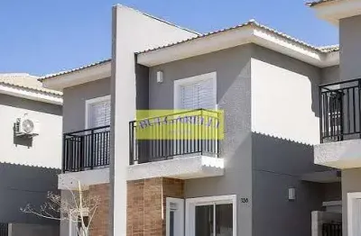 Casa à venda em CONCOMINIO KAZA - sobrado com três dormitórios sendo duas suítes - aceita permuta -