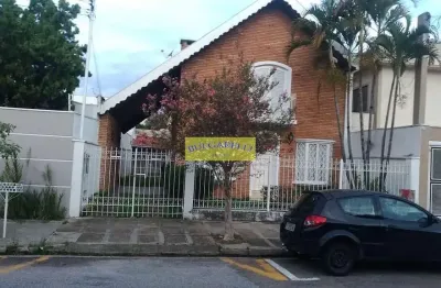 Oportunidade, Sobrado Estilo Europeu à venda, 04 dormitórios, 04 vagas para auto, Vila Maria Luiza,