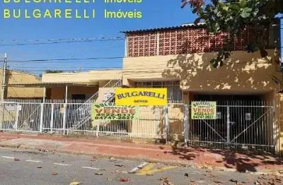 Casa à venda com edicula , podendo ser residencial ou comercial 3 quartos, 2 vagas, 175m², com òtim