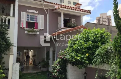 Casa de vila com 238 m²  - 4 dorms 2 suítes 4 vagas região da aclimação.