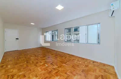 Venda de apartamento de 124 m², reformado com 3 dormitórios no jardim paulista.