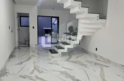 Sobrado recem construido à venda no bairro vila monumento, com 192 m², 4 quartos sendo 2 suítes, 2 vagas