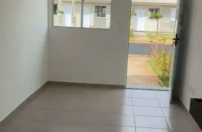 Casa de condomínio com 2 quartos para alugar, 44m² - reserva real