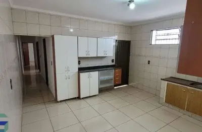 Casa residencial com 3 quartos para alugar, 128m²- vila monte alegre