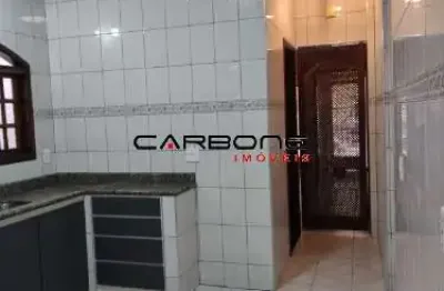 Casa com 2 quartos à venda na rua vila ferreira, água rasa, são paulo por r$ 560.000