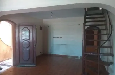 Casa com 3 quartos à venda na rua cipriana martinez zonta, vila oratório, são paulo por r$ 620.000