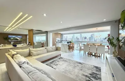 Apartamento com 3 quartos à venda na Rua Arariba, Vila Regente Feijó, São Paulo por R$ 3.500.000