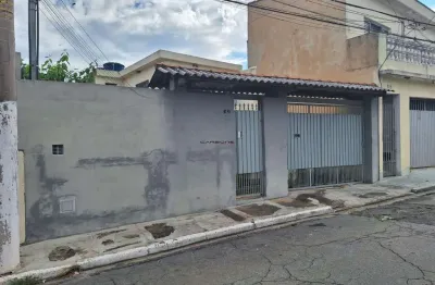 Casa com 3 quartos à venda na Rua Bucuituba, Vila Margarida, São Paulo por R$ 550.000